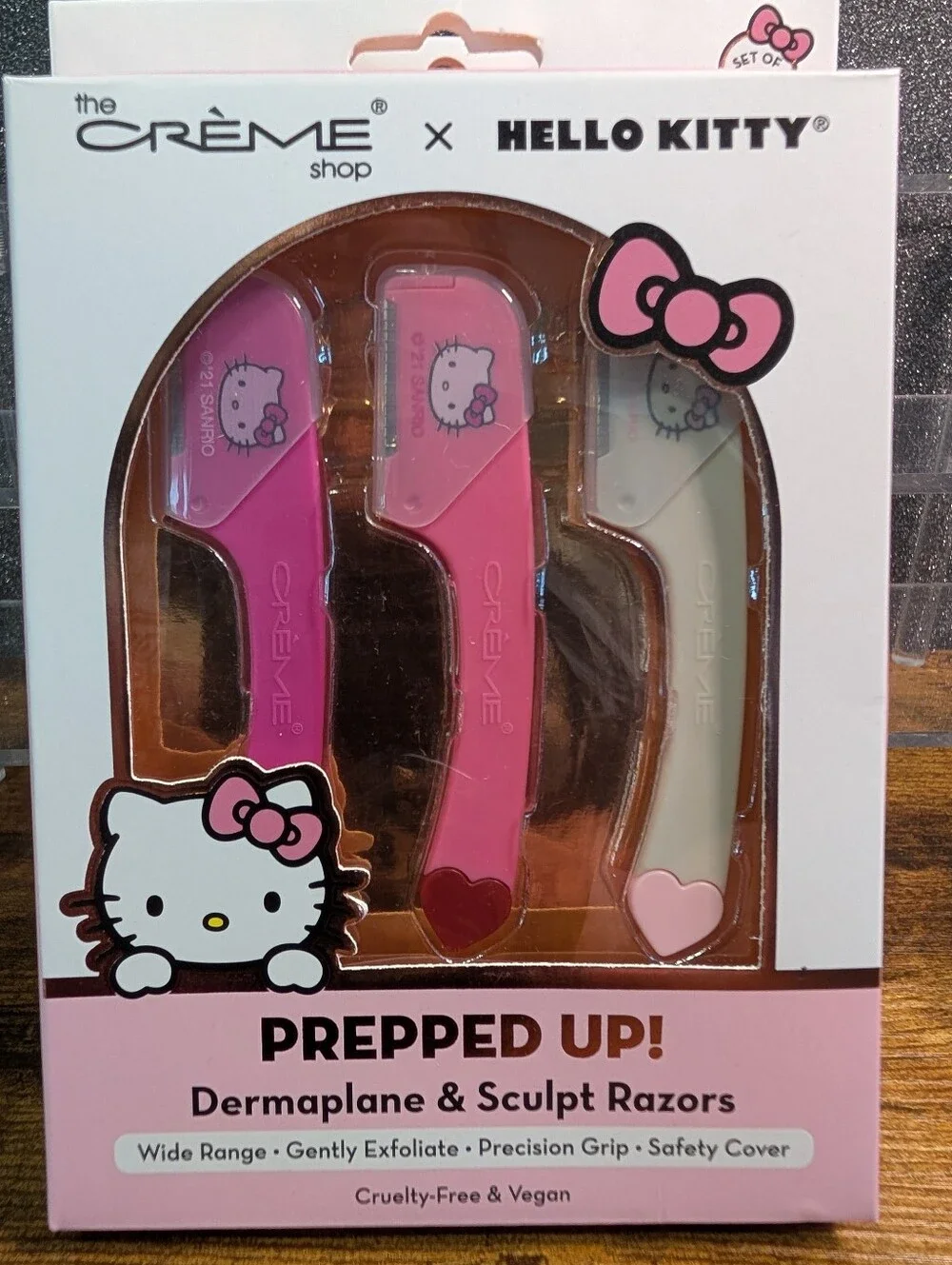 The Crème Shop x Hello Kitty Prepped Up! Dermaplane & Sculpt Razors Set Of 6